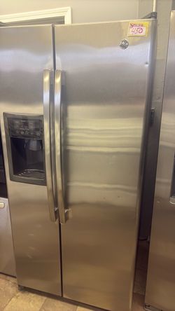 General Electric fridge 33w68h