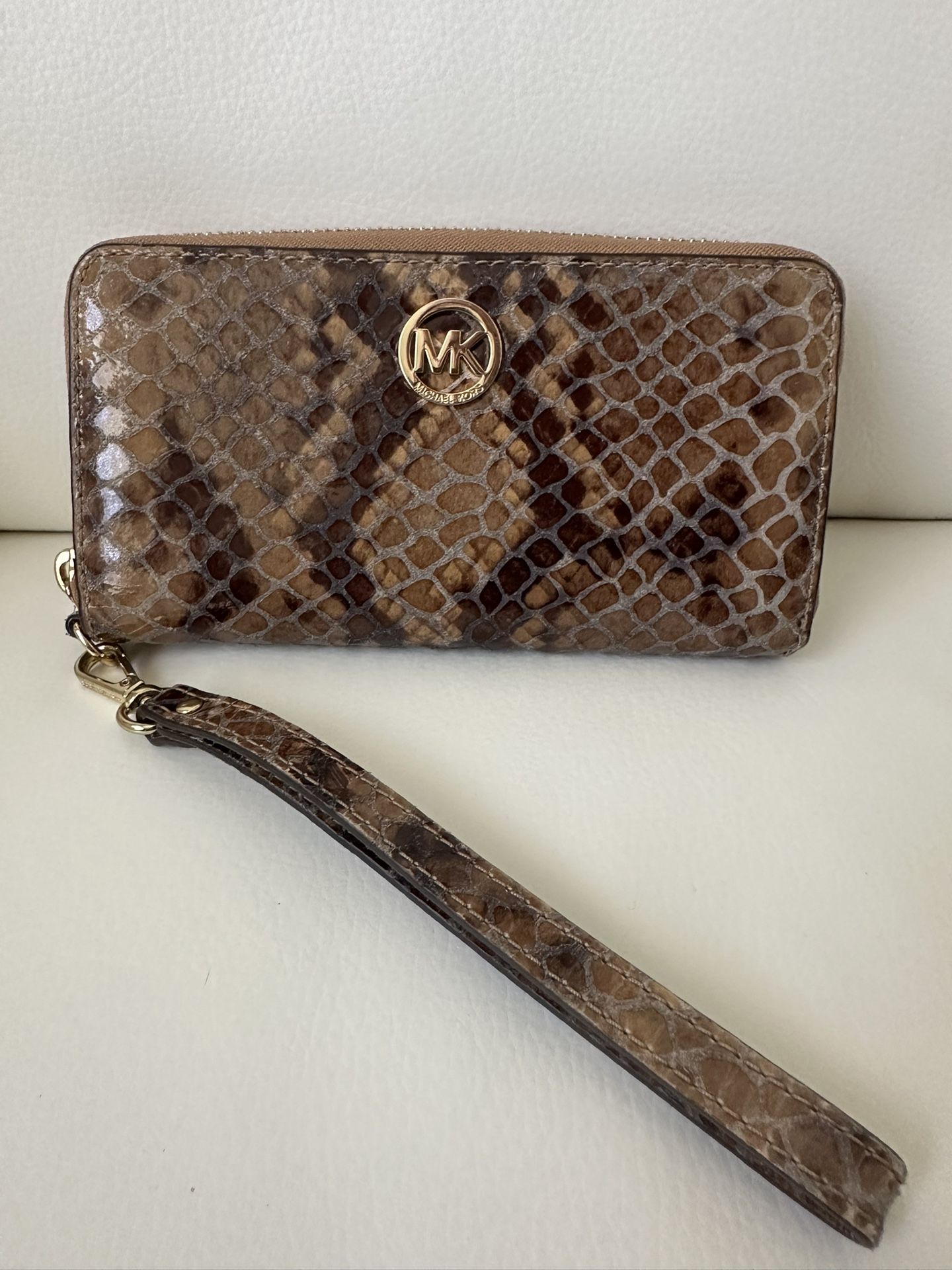 Michael Kors Clutch