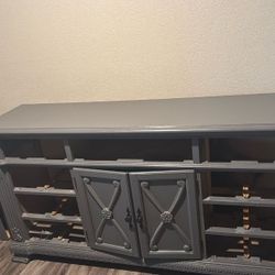 Dresser/TV Stand