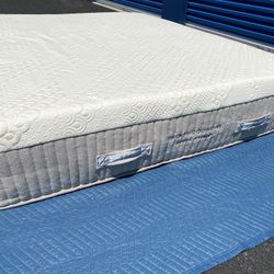 Brand New California King Size Mattress ! Brentwood Home Mattress ! Hybrid Mattress ! Free Delivery