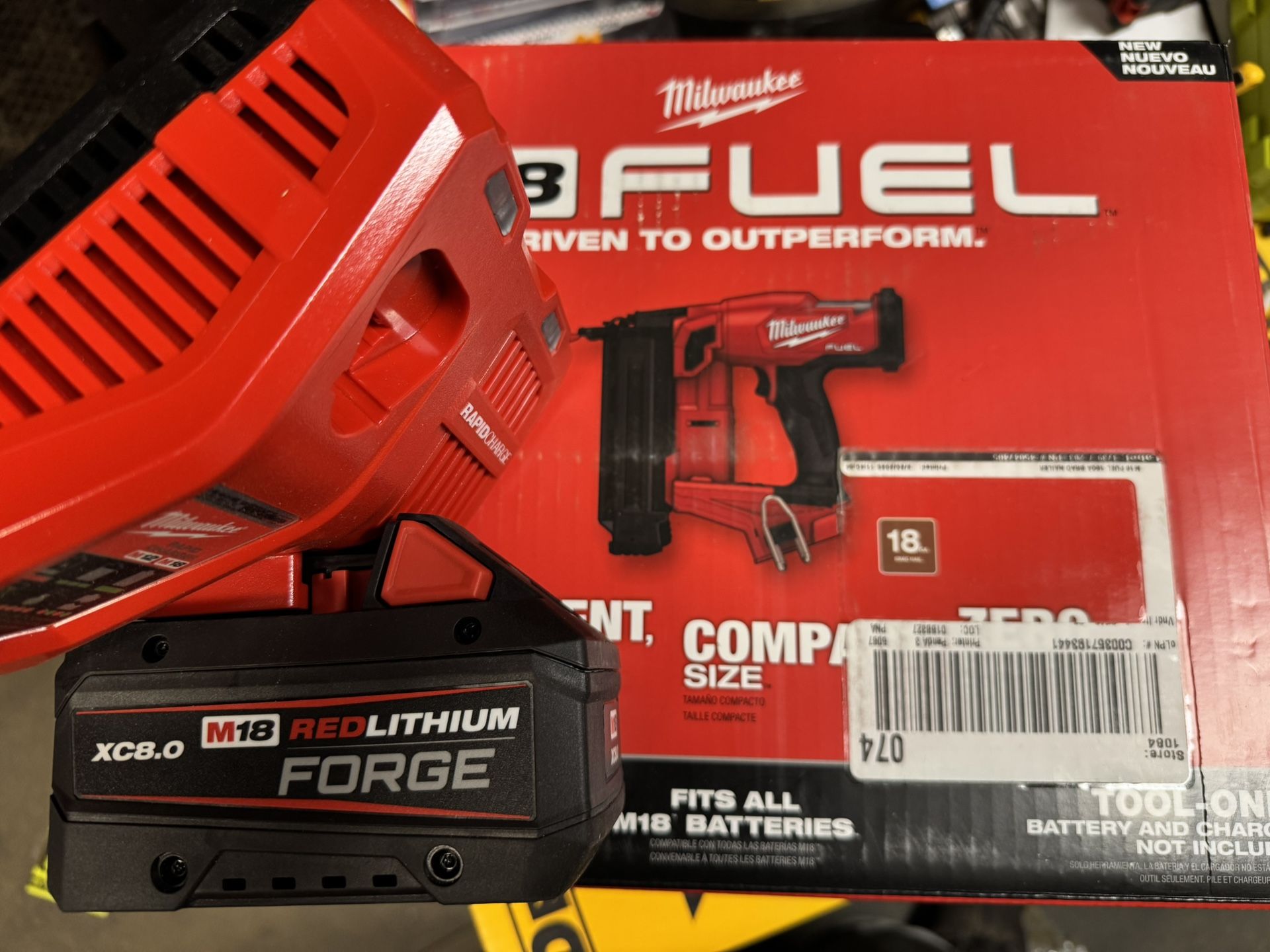 Milwaukee M18 18g Kit 8.0 Rapid Charger