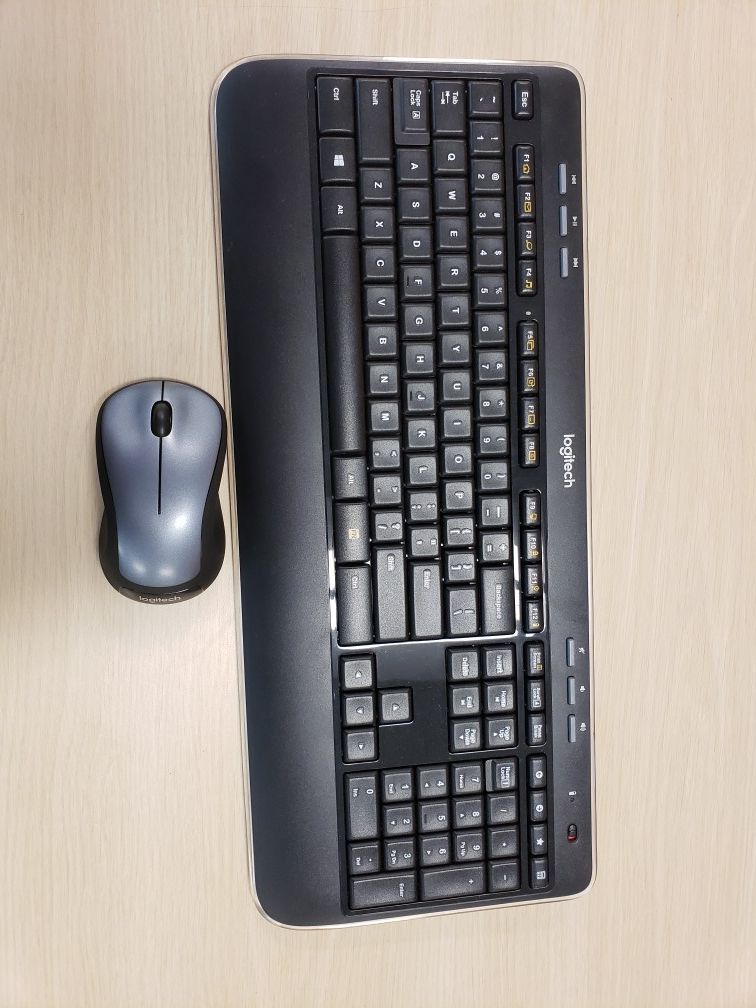 Wireless keyboard and mouse with dongle