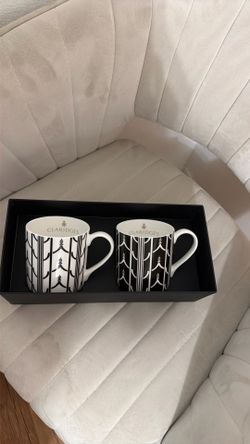 Claridge’s set of two mugs