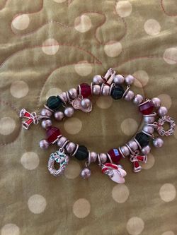 Christmas Charm Bracelet with Beads