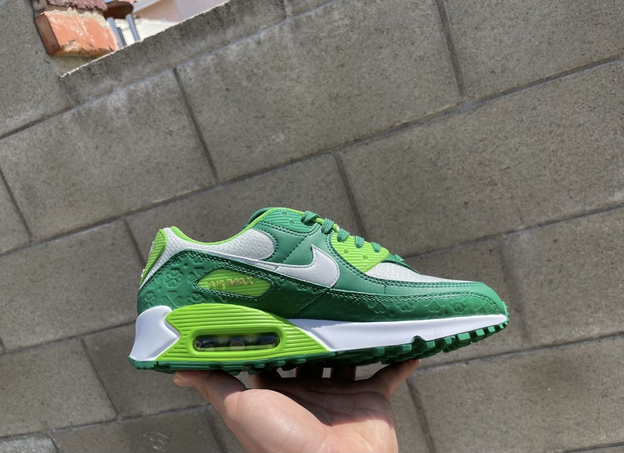 Nike Air Max 90 St. Patrick’s Day (Women’s 8.5/Men’s 7)