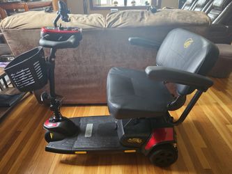 Golden Buzzaround XLS-HD 3-Wheel Scooter— Like New — Wide Seat
