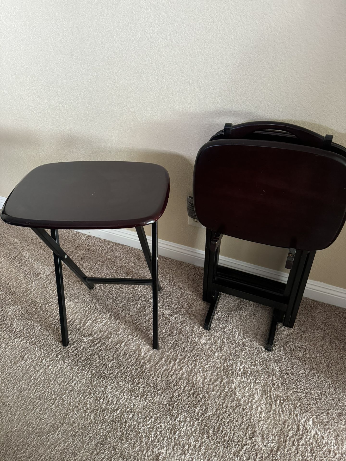 Real Cherry Wood Snack Tables Set Of 4 With Stand 