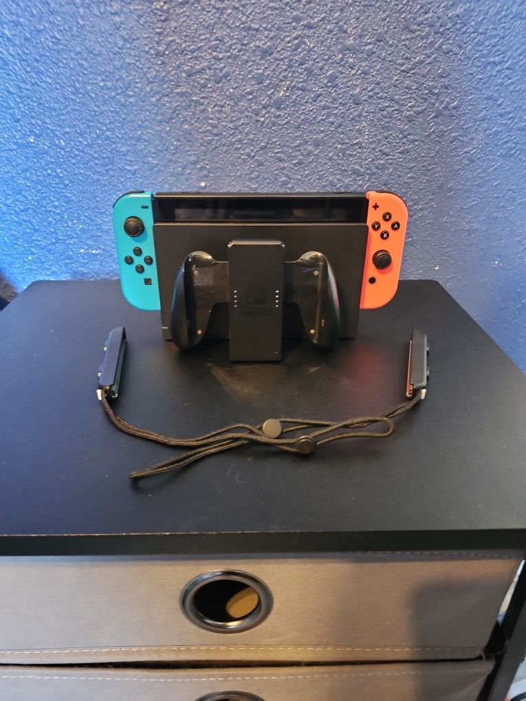 Nintendo Switch, Red And Blue