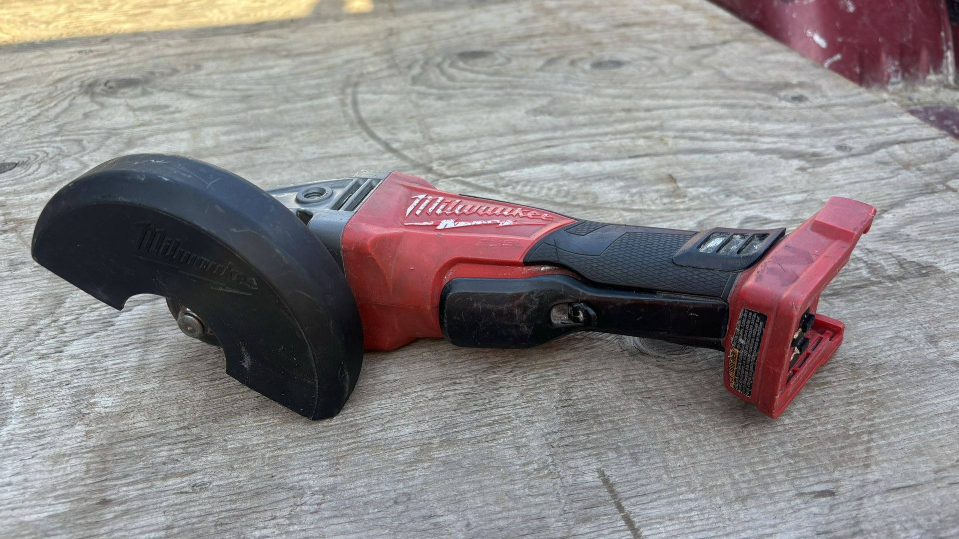 Milwaukee M18 Grinder