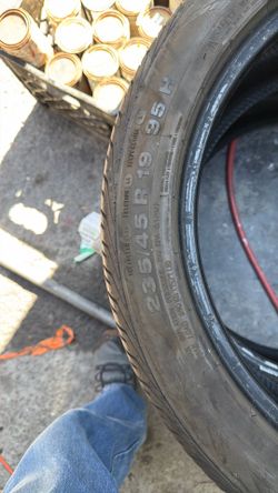 235/45/19 2 tires good condition