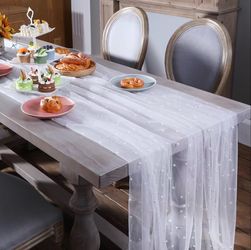 5 White tulle Artificial Pearl Decor Table Runners