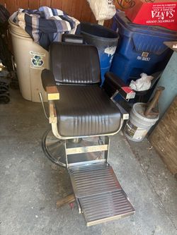 Barber chair