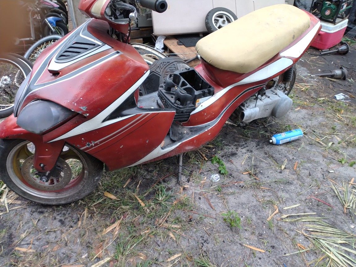 Costume Motor Has Light It's In All Aftermarket Parts Lost The Tittle