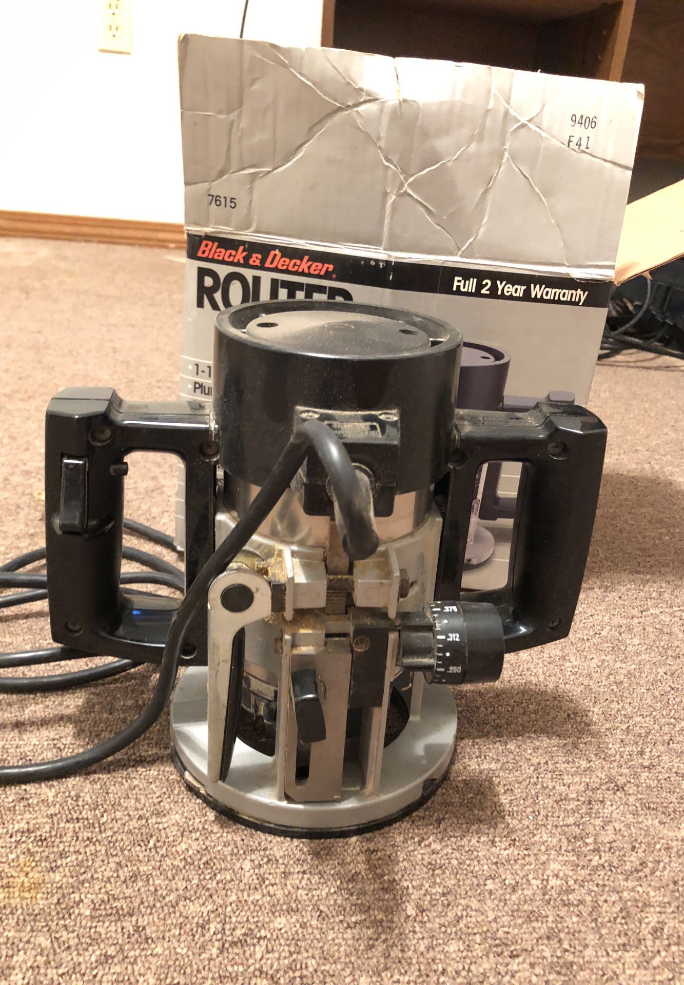 Black & Decker Router 7612, 1 1/2 HP, Type 1 w/ Box & Router Guide 76-234  for Sale in York, PA - OfferUp