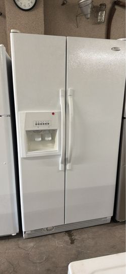 Whirlpool side by side Refrigerators
