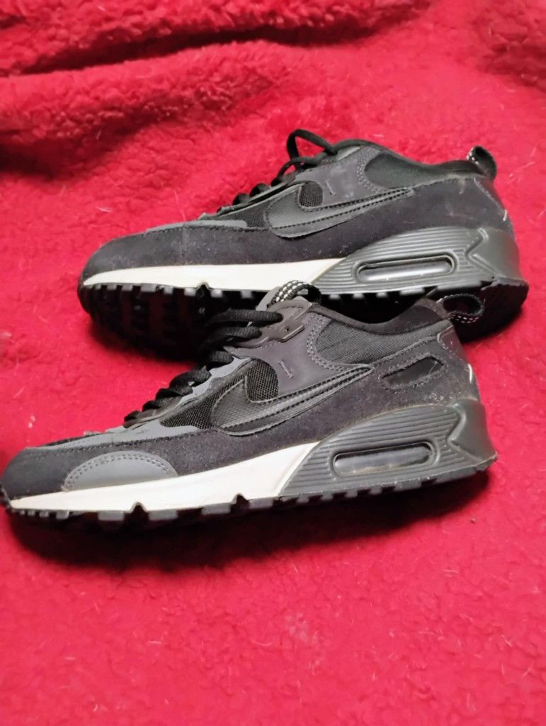 Women's Size 6 Air Max