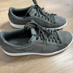 Women’s Puma Vikky Sneakers 