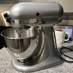 Kitchenaide Artisan Mixer