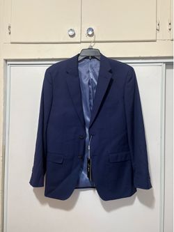 Navy blue groomsman suit