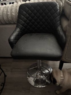 2 black leather/metal bar stools