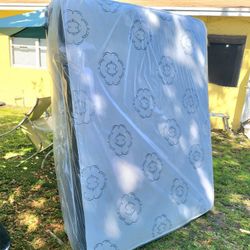 NEW QUEEN MATTRESS AND BOX SPRING -- Also Available In All Sizes.