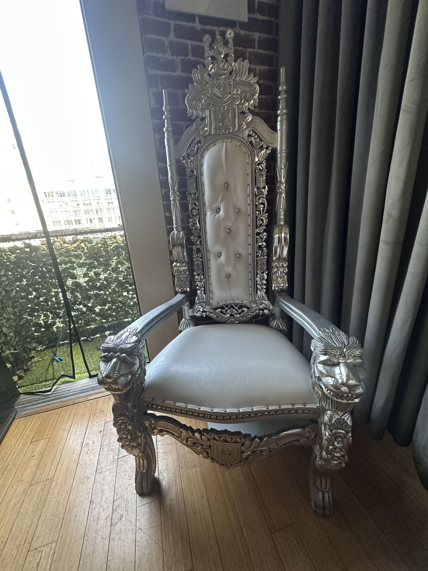 King David Lion Throne Chair