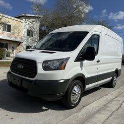 2017 Ford Transit 250 Medium Roof Cargo Van