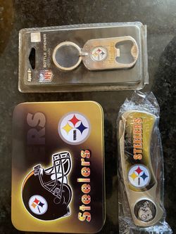 NEW FOOTBALL STEELERS POCKET KNIFE KEYRING WITH BOTTLE OPENER