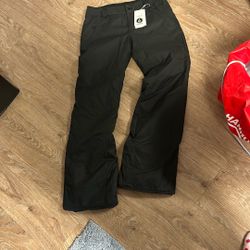 Small VOLCOM Women's Snow Pants