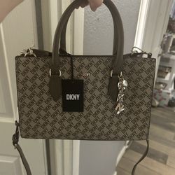 DKNY Perri Book Tote Dia NWT MSRP $198
