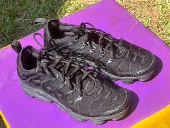 Nike Air VaporMax Plus Triple Black Sneakers