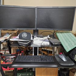 Computer Dual Monitor Workstation