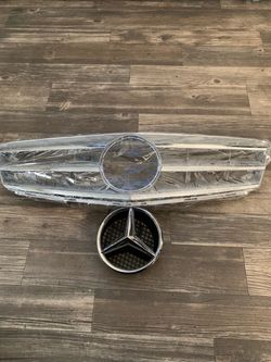 W204 Mercedes C-Class Sport Grille + LIGHT-UP Star ⭐