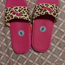 New Puma Sandals ..size 6.5