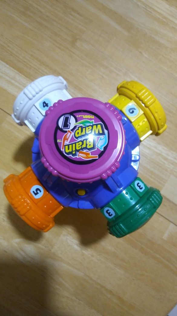 Electronic game. Brain Warp Collectable