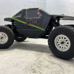 Rc Axial AX24 4ws 4x4 ready to run not traxxas vanquish redcat