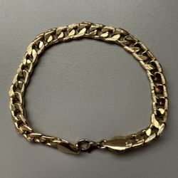 Cubin Link Gold Bracelet 8 Inches