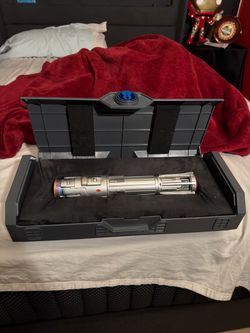 Disneyland Ben Solo Legacy Lightsaber