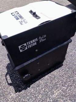 Tennis Tutor ProLite Plus Ball Machine (Topspin, Oscillator)