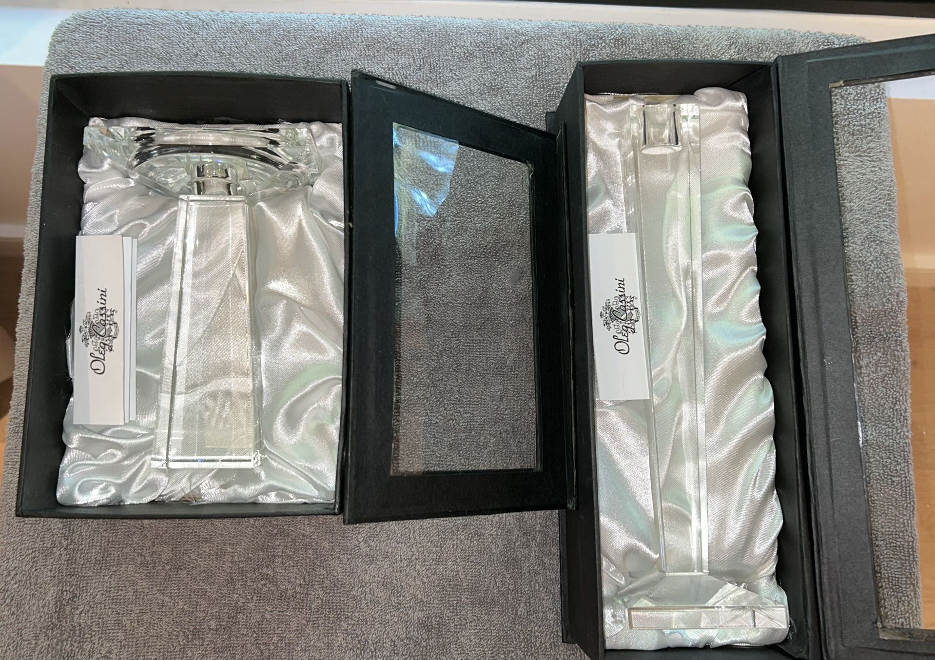 NIB Oleg Cassini Crystal Pillar Candlesticks
