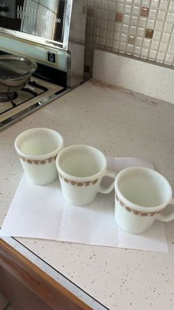 Pyrex by Corning mugs