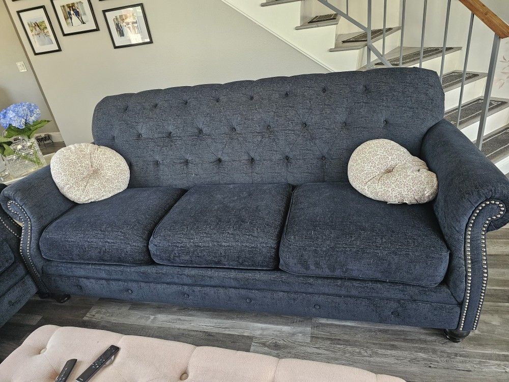 Sofa & Loveseat