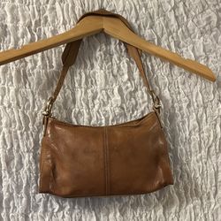 Liz Claiborne: Leather Purse, Lined, Multiple Pockets/Pouches, Adjustable Strap 