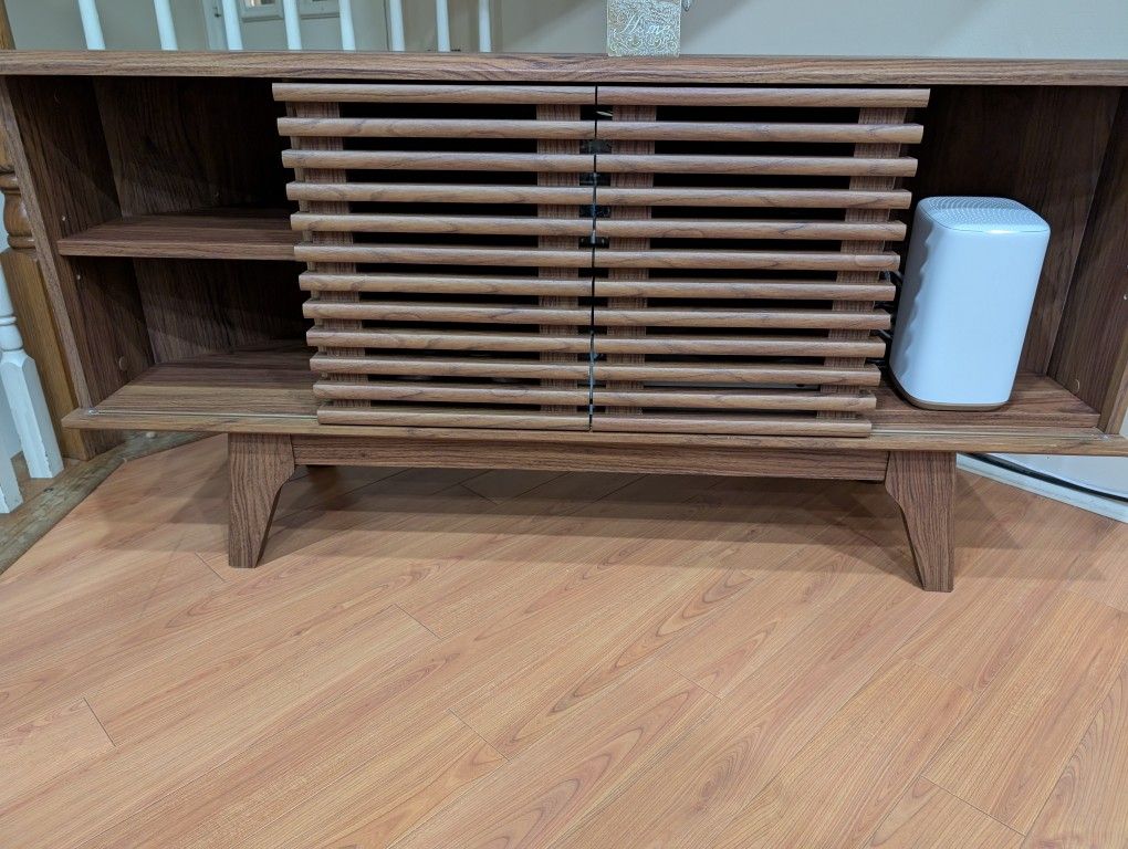 Corner TV Stand