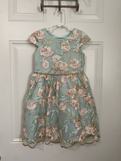 Girl's Dress Size 6