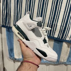 Oxidized Green Jordan 4 Size 10.5