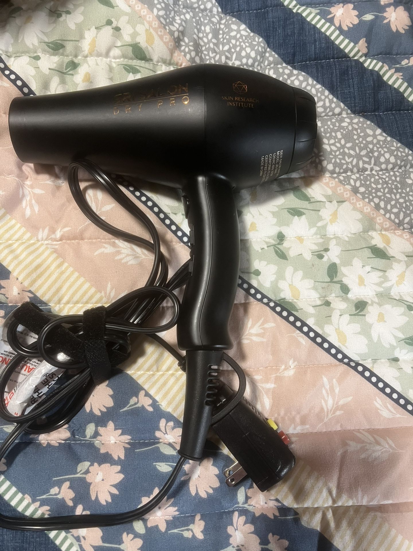 Sri Salon Hair dryer