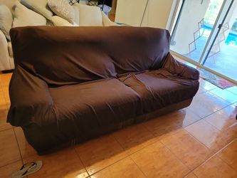 Free Couch First Come First Serve