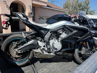 2025 cfmoto 675ss