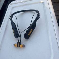 Dewalt Bluetooth Headphones 